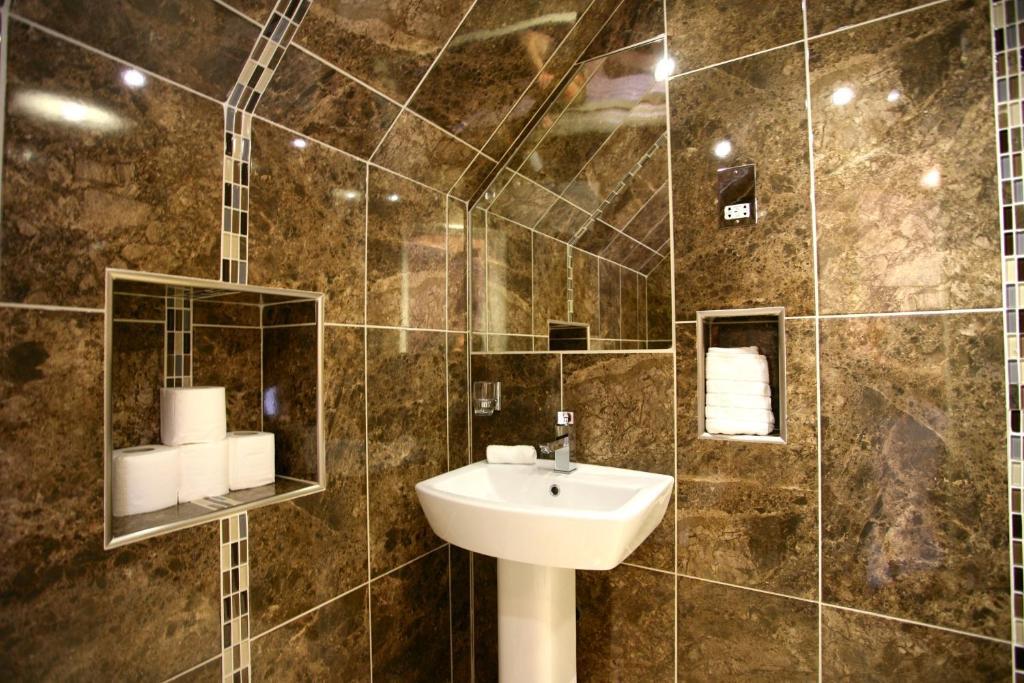 Inn The White Hart