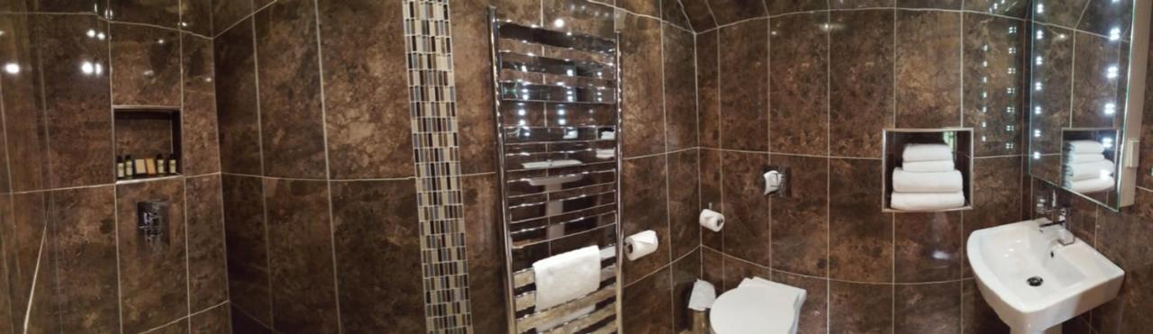 The White Hart 5*